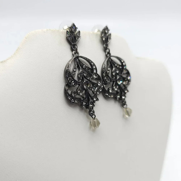 Joan Rivers Vintage-Inspired Filigree Post Earrings Rhinestones Dangling Beads - Picture 2 of 4